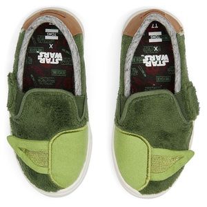 EUC Tom’s Star Wars Yoda Terry Cloth Shoe Size 7